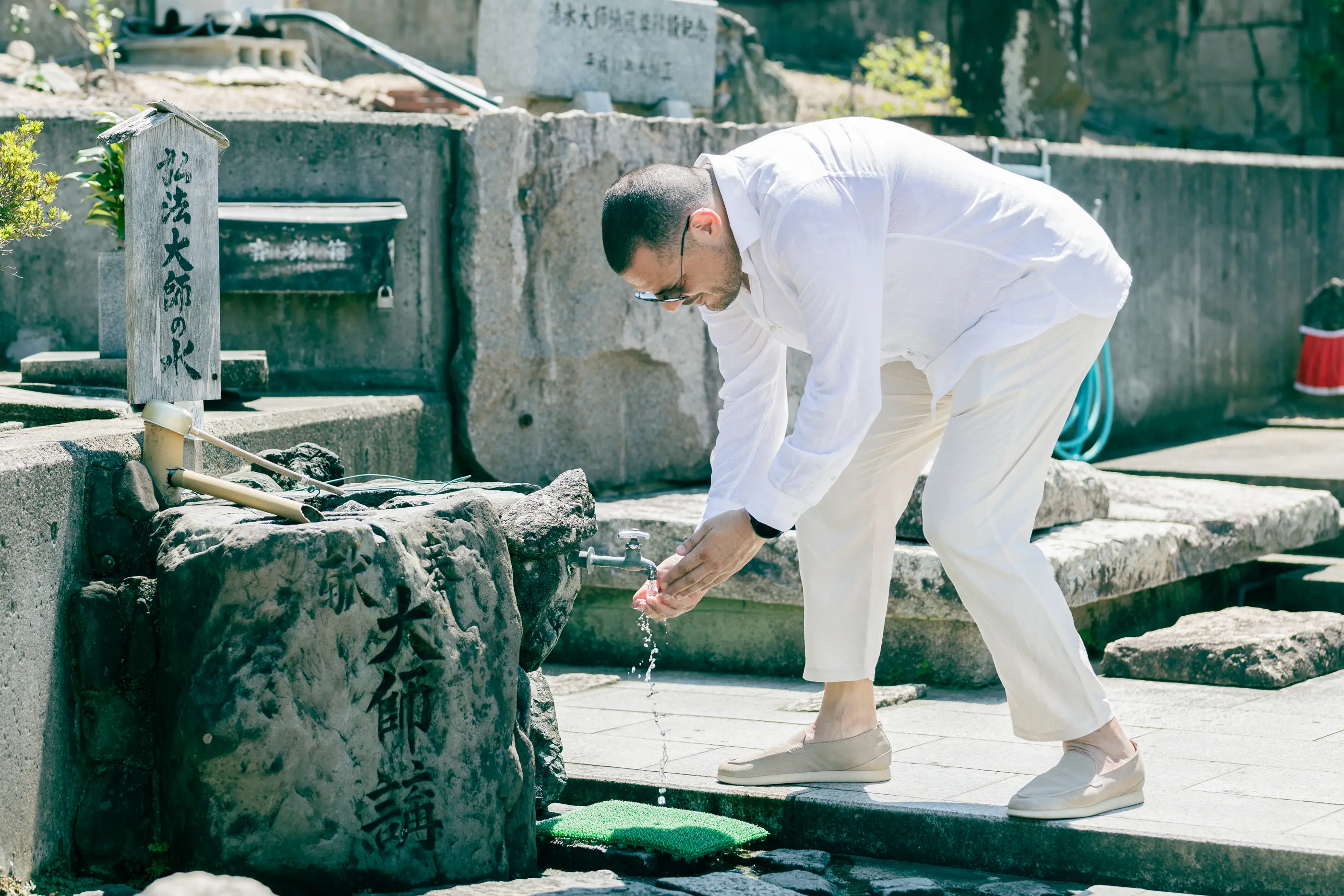 寺廟內的洗手區