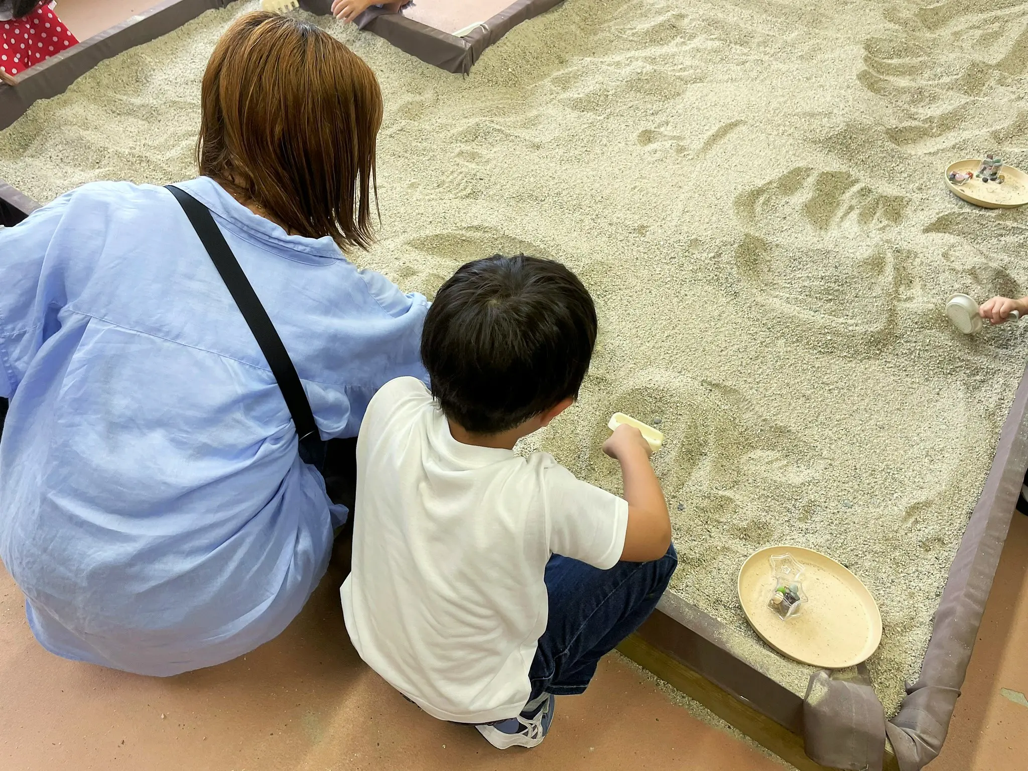 在沙盒中挖掘寶石