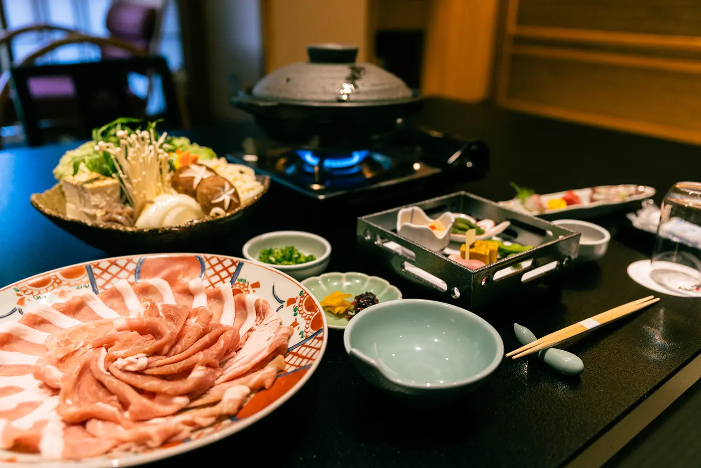 犬鳴ポークを使った鍋料理