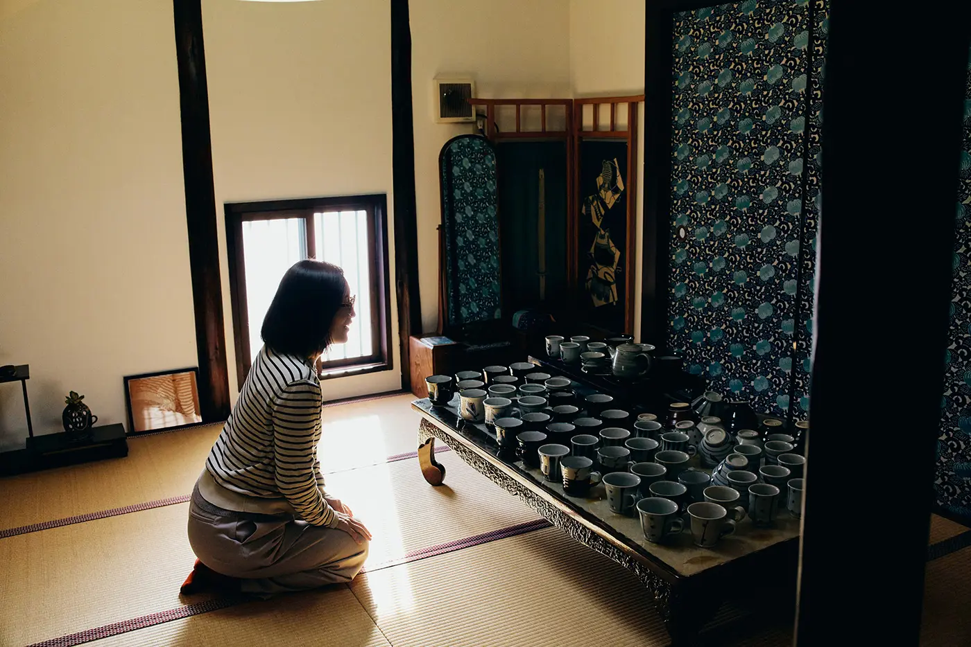 器が並んでいる様子