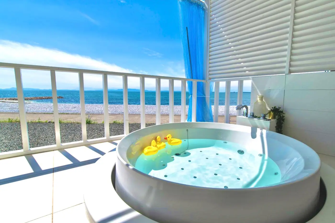 URBAN CAMP HOTEL Marble Beach