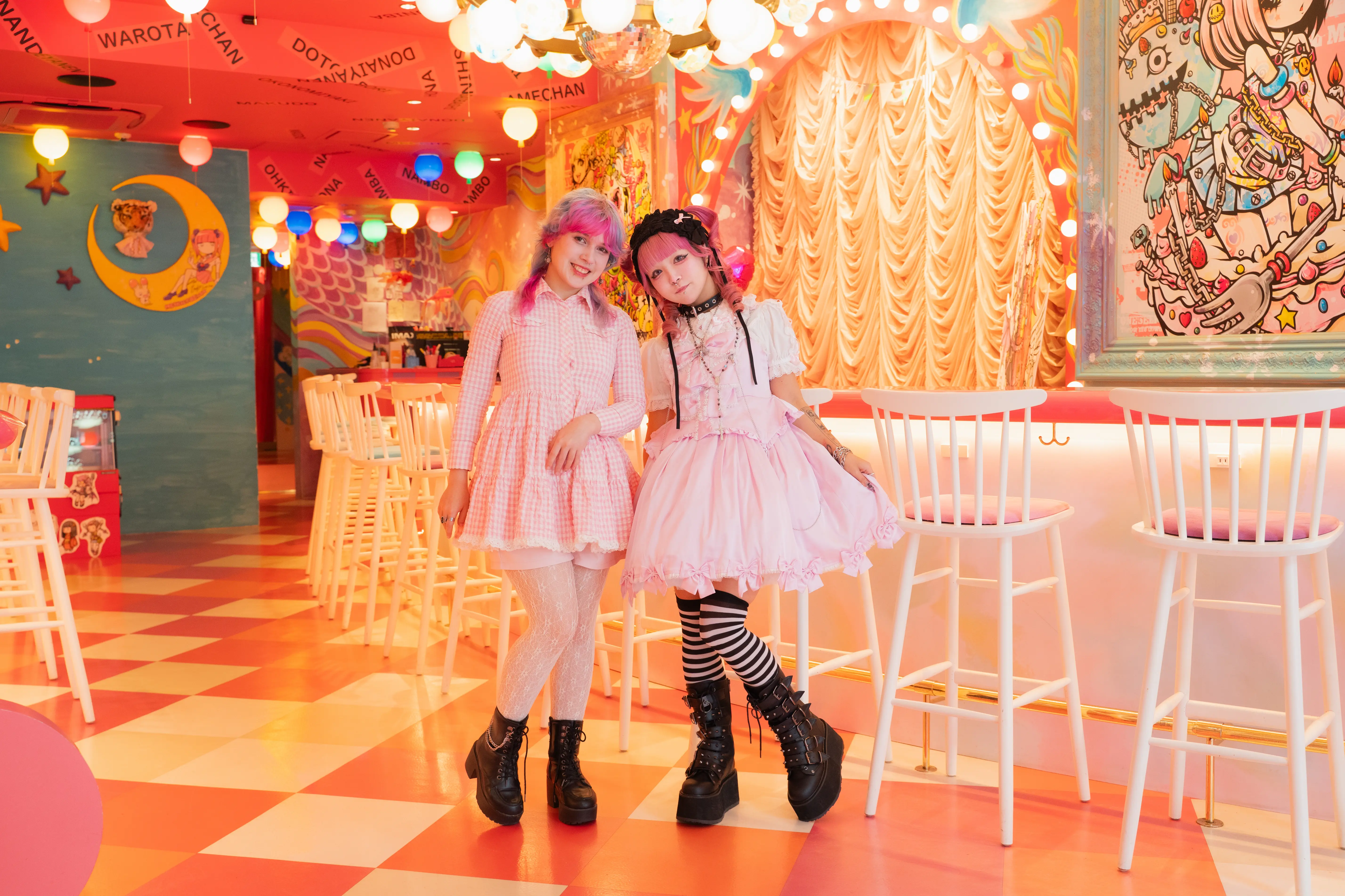 Kuua 和 Sandra 的全身照