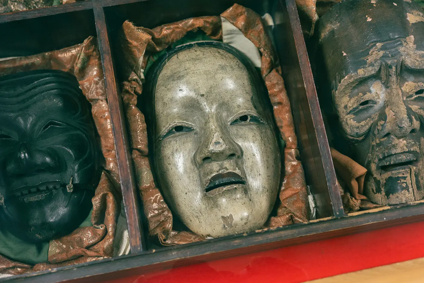 Female-lineage Koomote