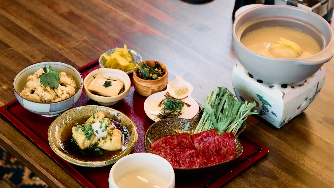 黒毛和牛の豆乳しゃぶしゃぶ御2,200円