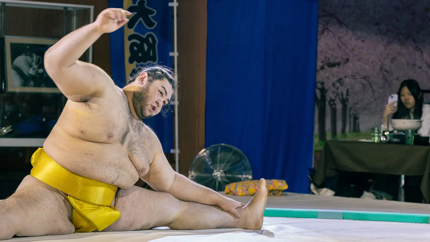 相撲レストラン 越智泉部屋の相撲ショー