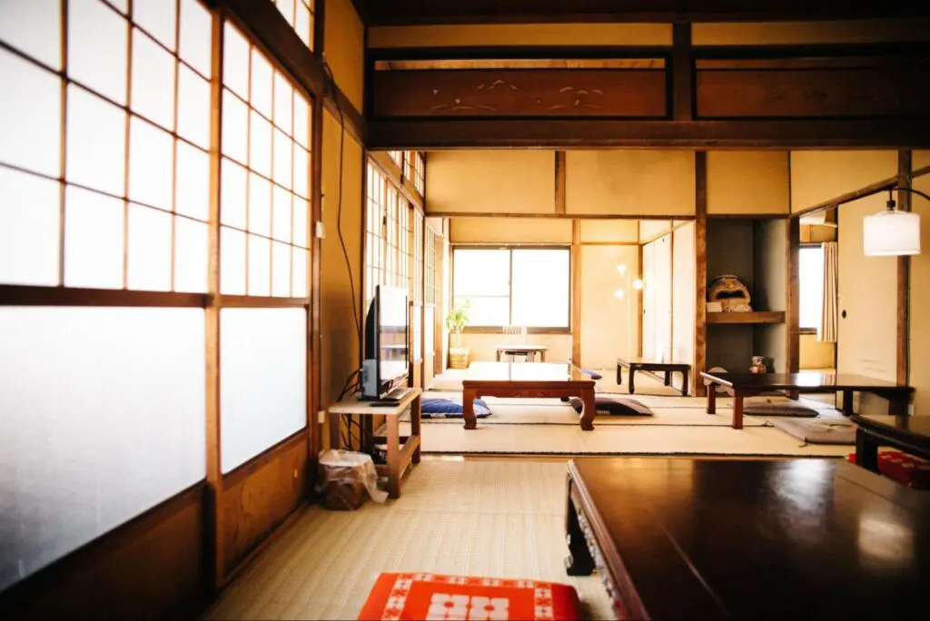 2階へ上がると、大きな休憩室が。