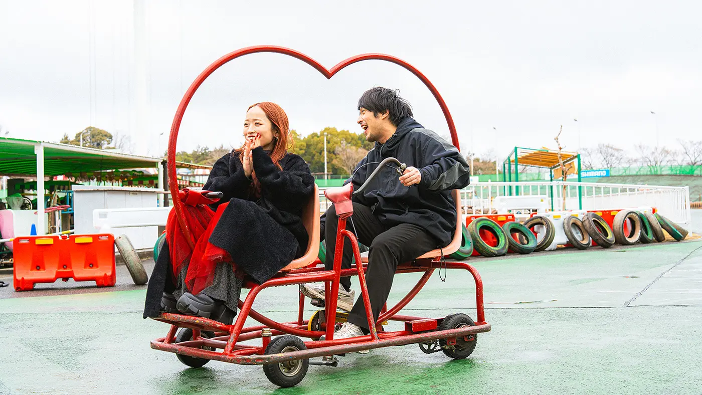 友だち同士やカップルなどで乗れる自転車