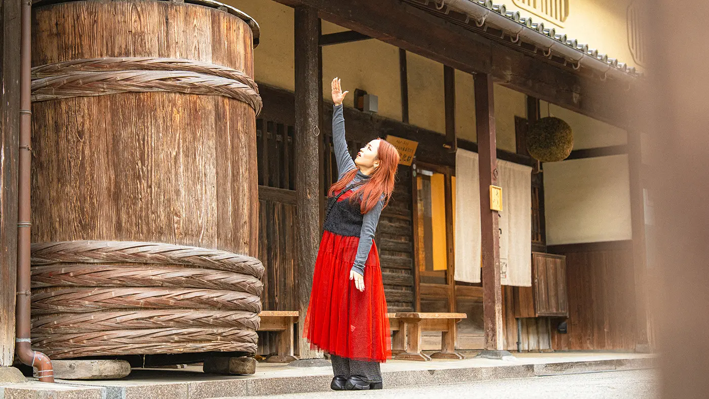 高野街道酒蔵通りの酒樽