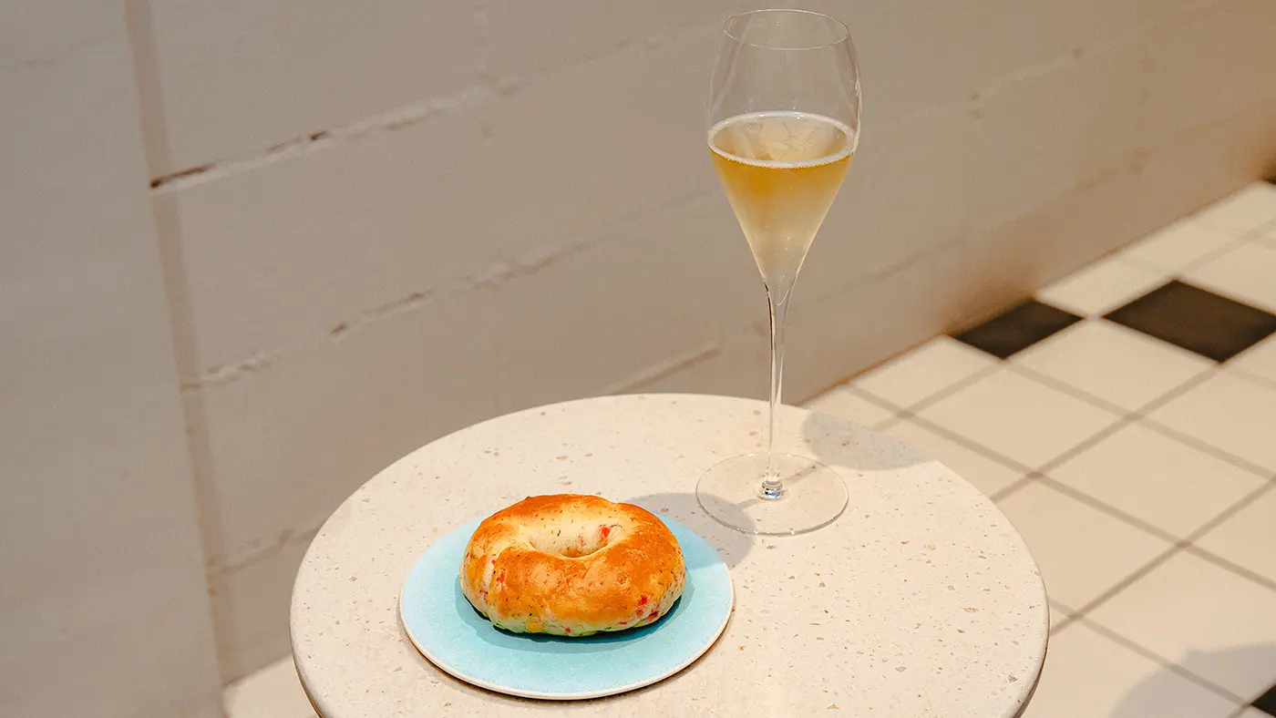 ワインとベーグル