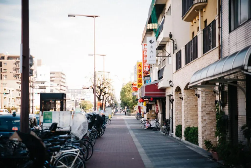 北加賀屋は、大正時代には造船のまちとして栄え、工場や倉庫などが点在していた工業地帯。