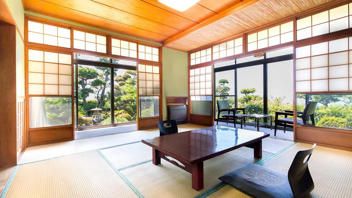 明治37年創業の「夕陽の宿 龍宮館」