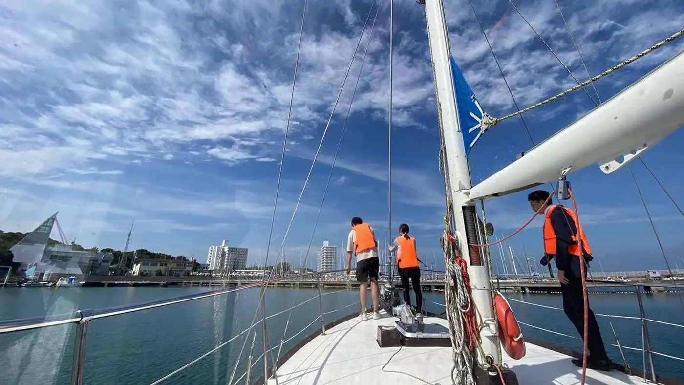 海洋センターではカヌー以外にも、海にまつわるプログラムを用意しています