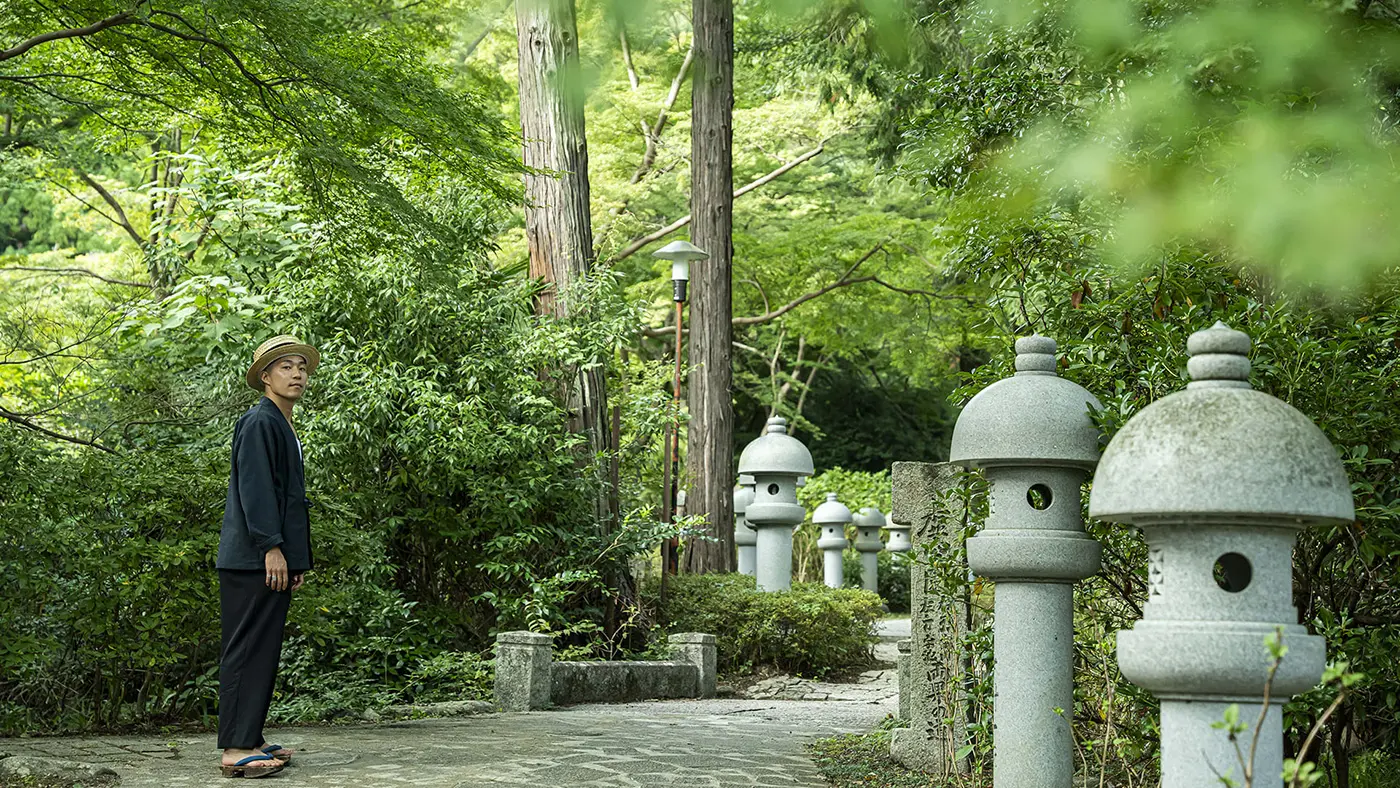 久安寺は「関西花の寺二十五ヶ所」の札所の一つであり、「花の寺」としても親しまれています