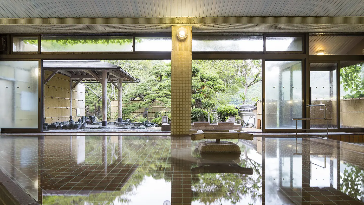 泉質名が「放射能泉」と言われる天然ラジウム温泉