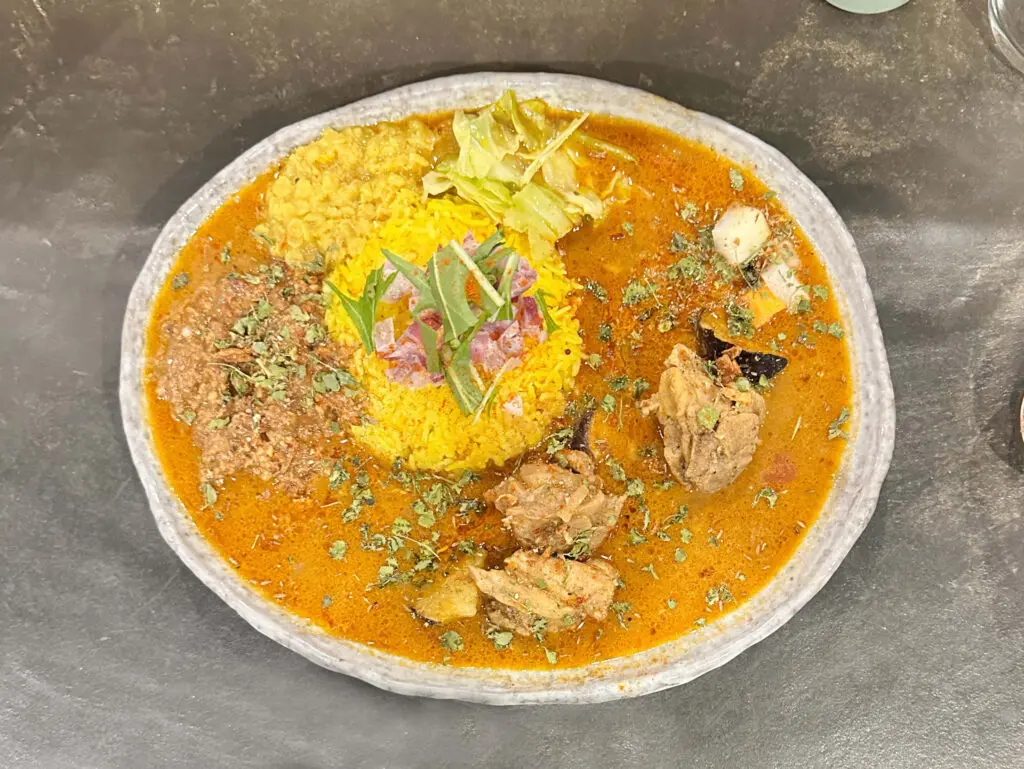 日本人の心に沁みる味噌汁的スパイスカレー