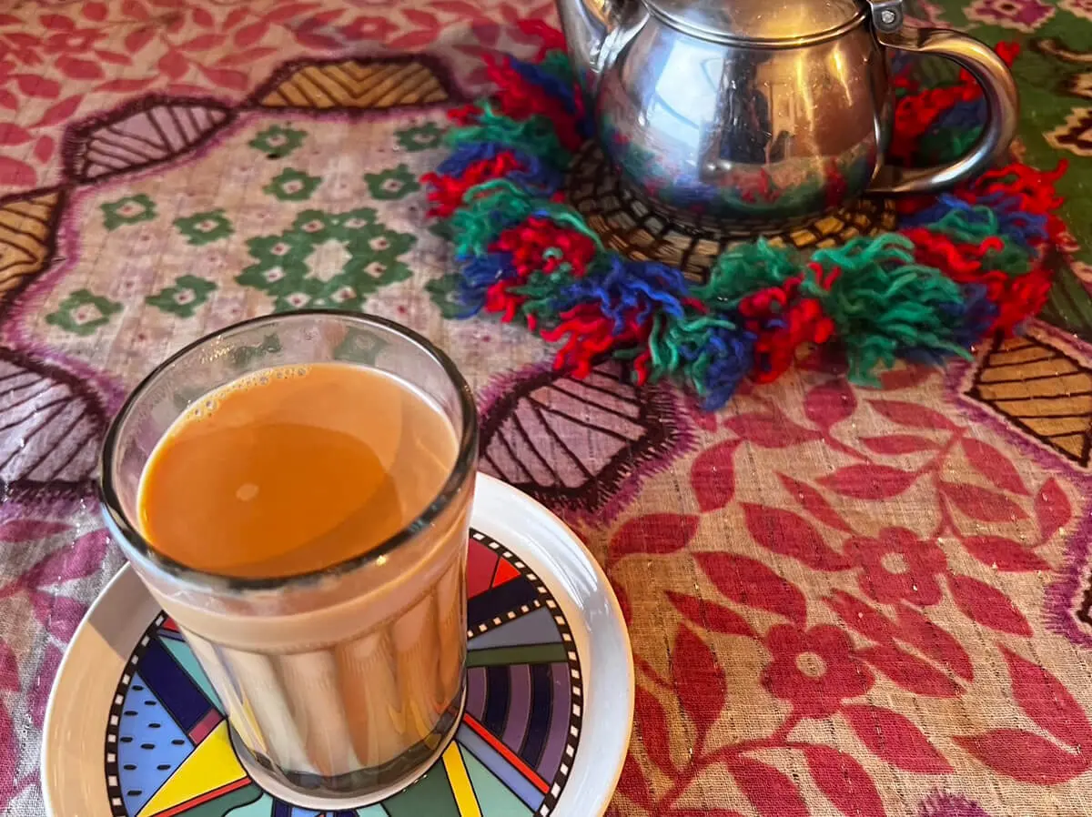 食後のホットチャイ