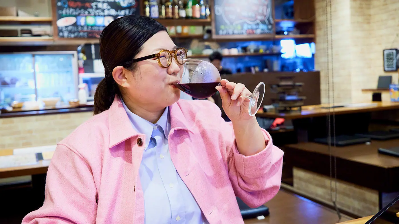 焼肉をワインで流し込む幸せよ！