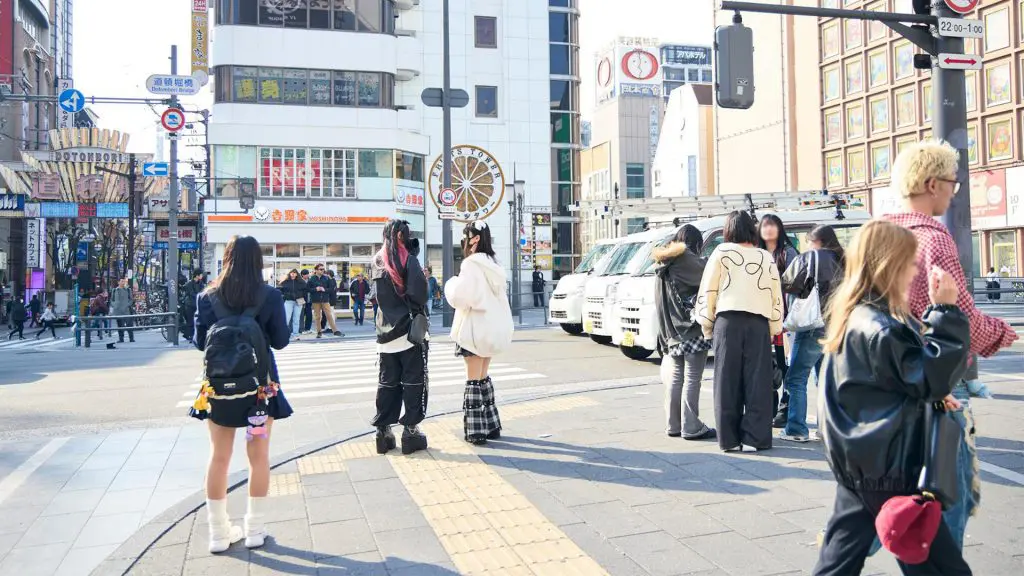 ほこみち活用に向けた社会実験の様子