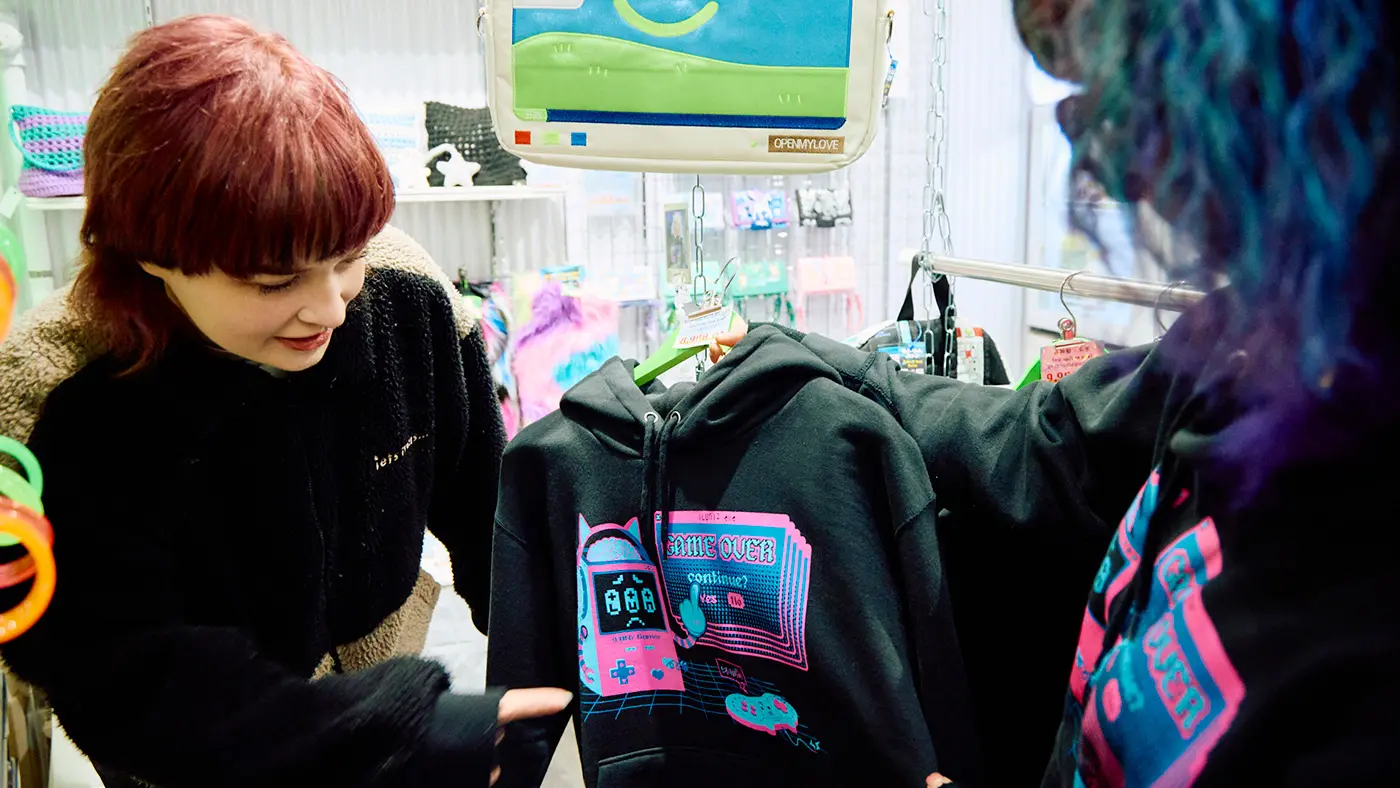 今回は、るんるんさん直伝のコーディネートをソフィアさんに着用してもらい、Julieさんが撮影します！