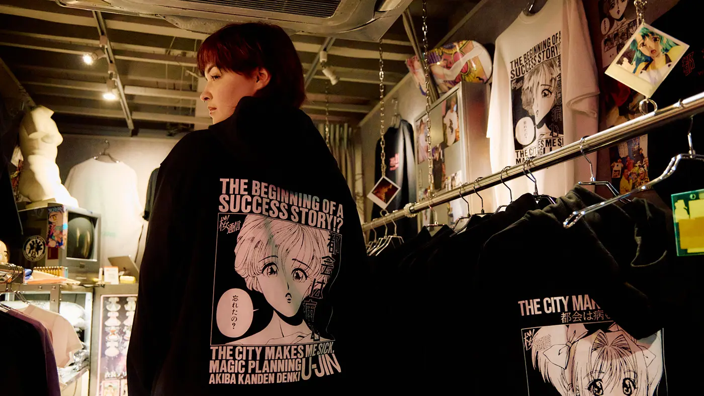 「SUCCECC STORY hoodie」（税込￥18,700）