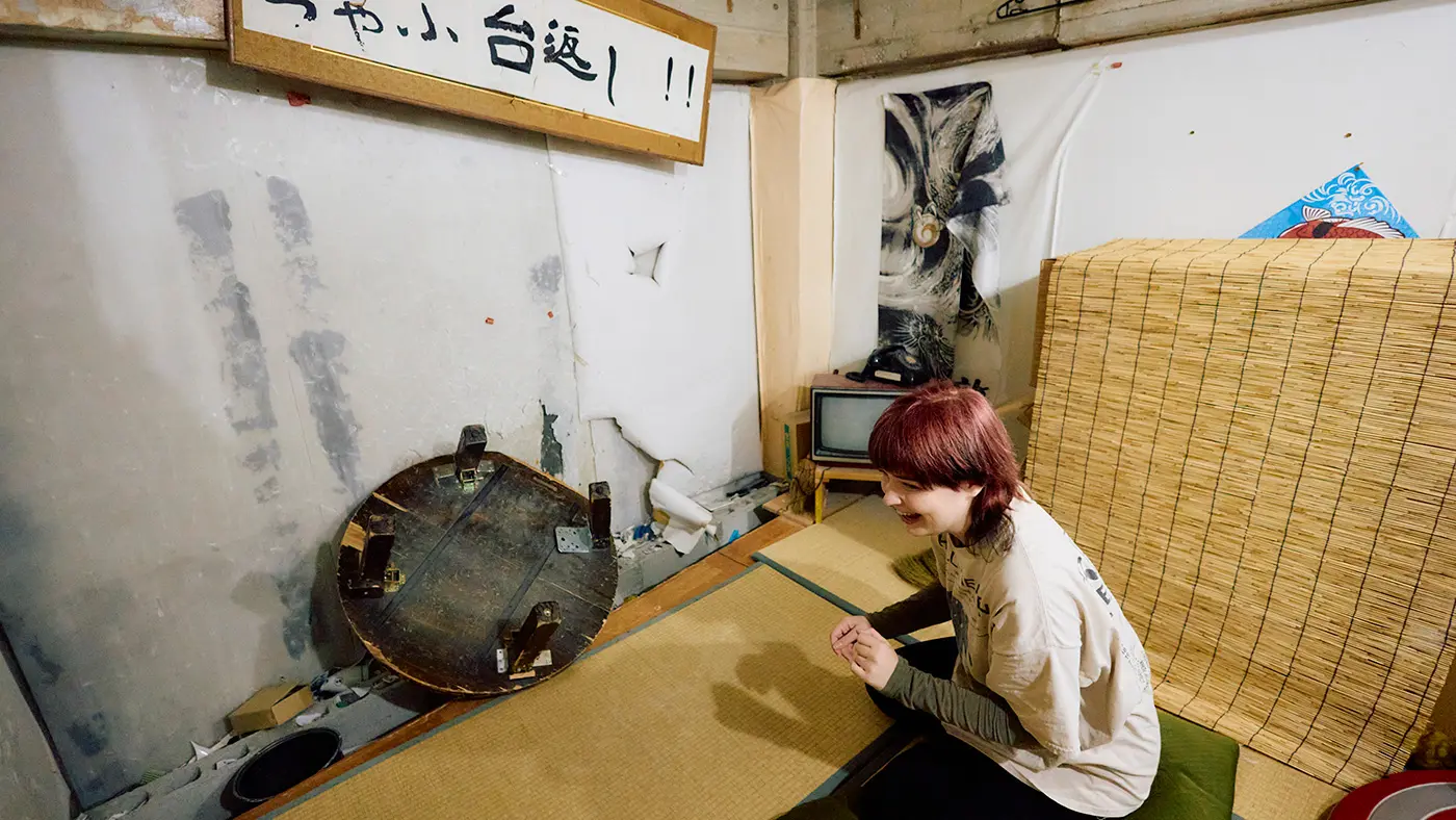 さらに、ちゃぶ台返しも体験させてもらいました。