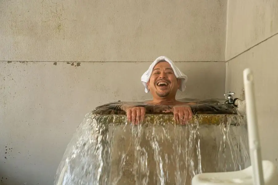 水風呂はレトロなステンレスタイプで、お1人様仕様