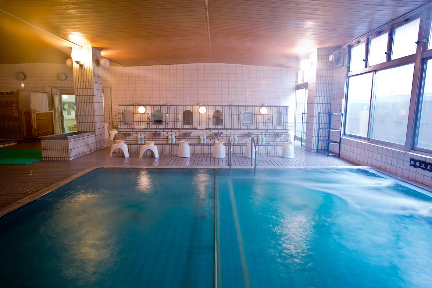 八尾グランドホテル