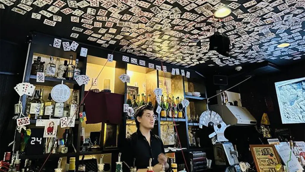 マジックバー ケセラセラ