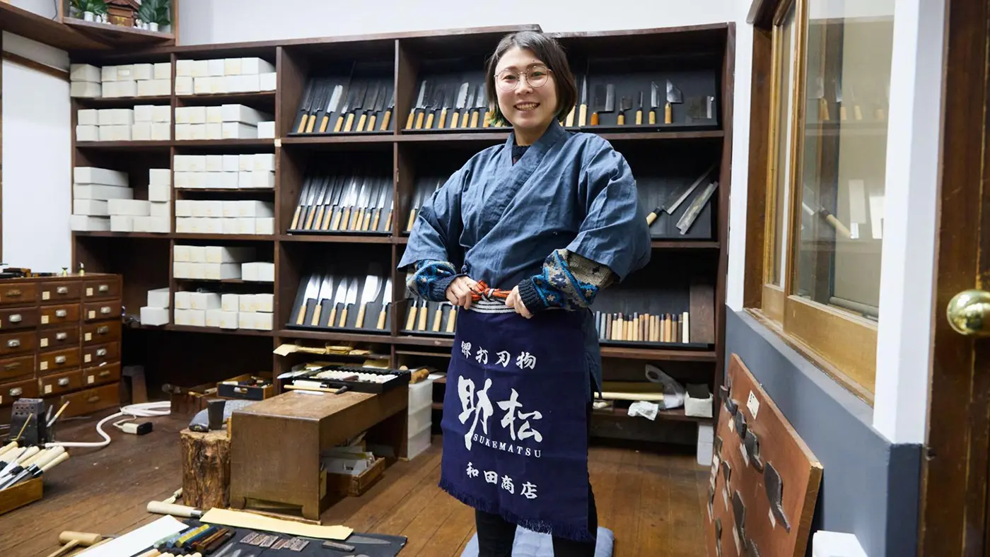 というわけで、わたしも体験してみることに！ まずは包丁の研ぎ体験から。