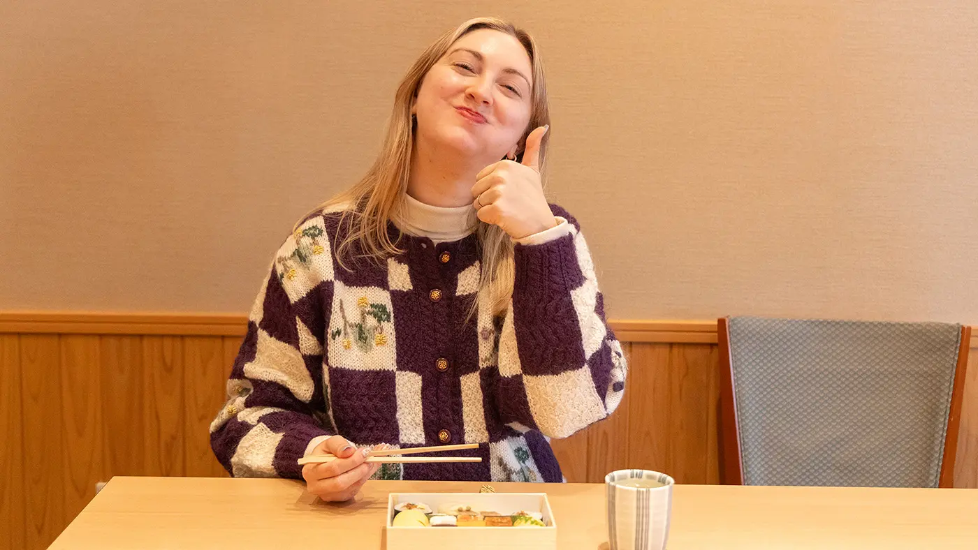 絶品の箱寿司に思わずグッドサイン