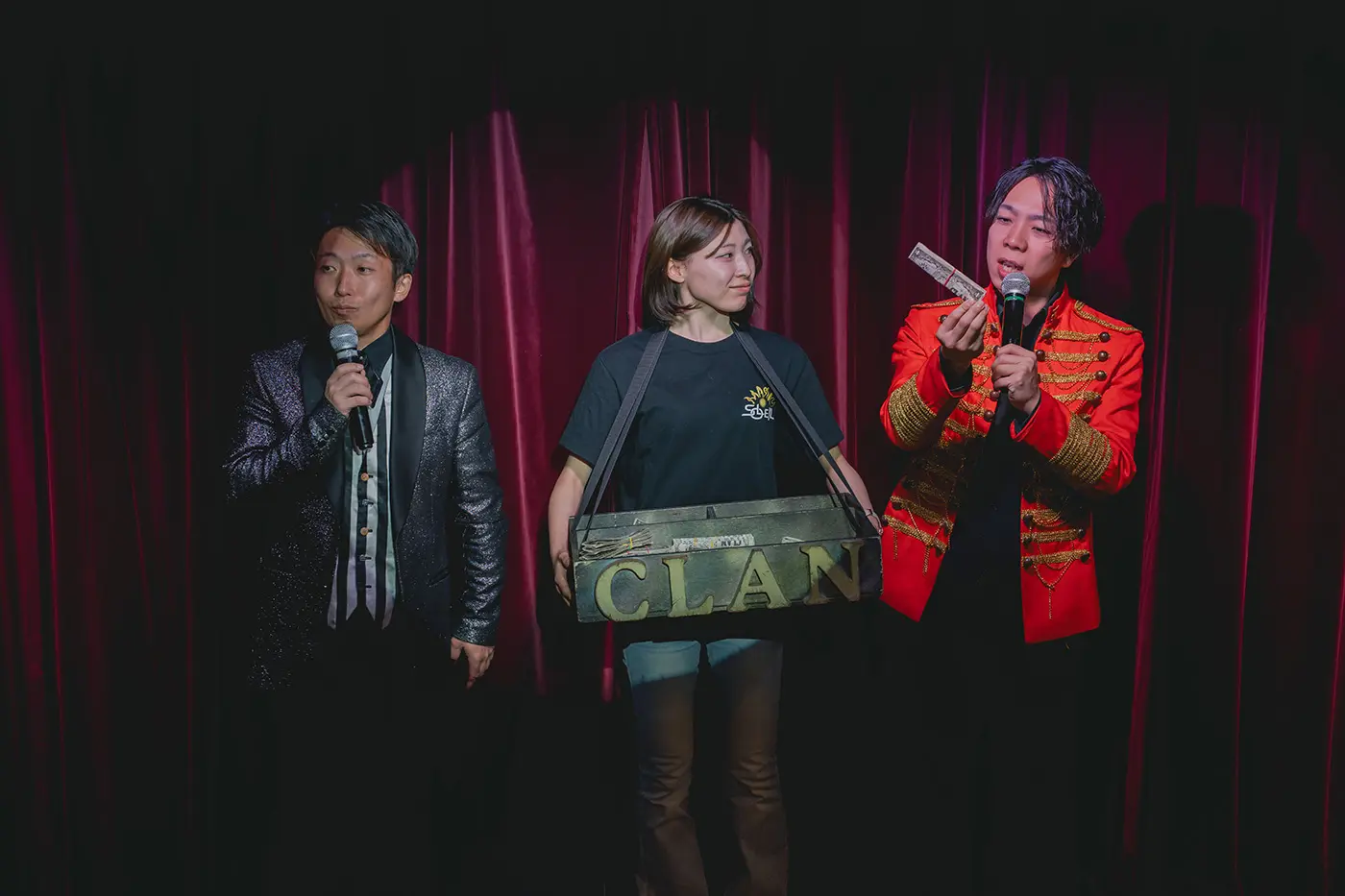 “太陽魔法餐廳的魔術師”