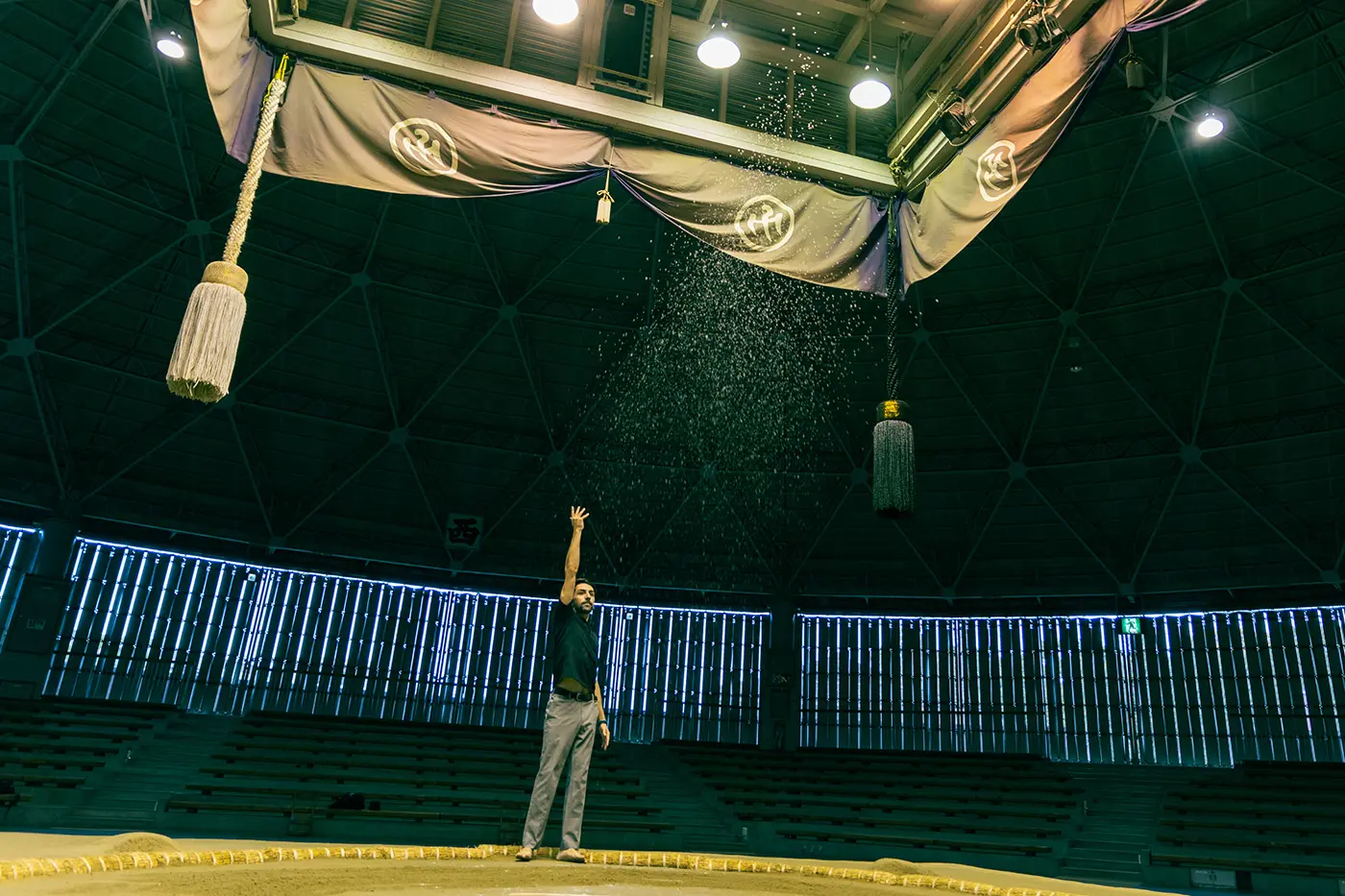 Thibault sprinkling salt