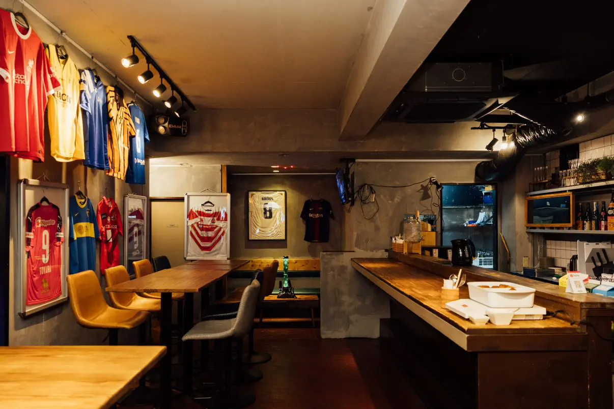 Shinsaibashi Sports Bar BASE
