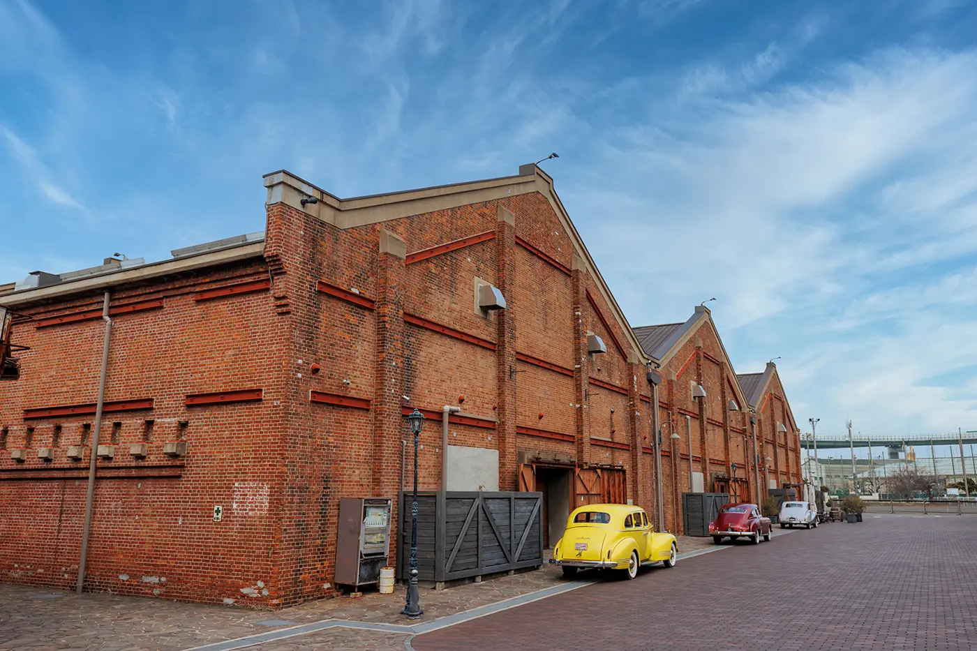 1923년 스미토모 창고에 의해 항만 창고로 건설된 쓰키코 붉은 벽돌 창고