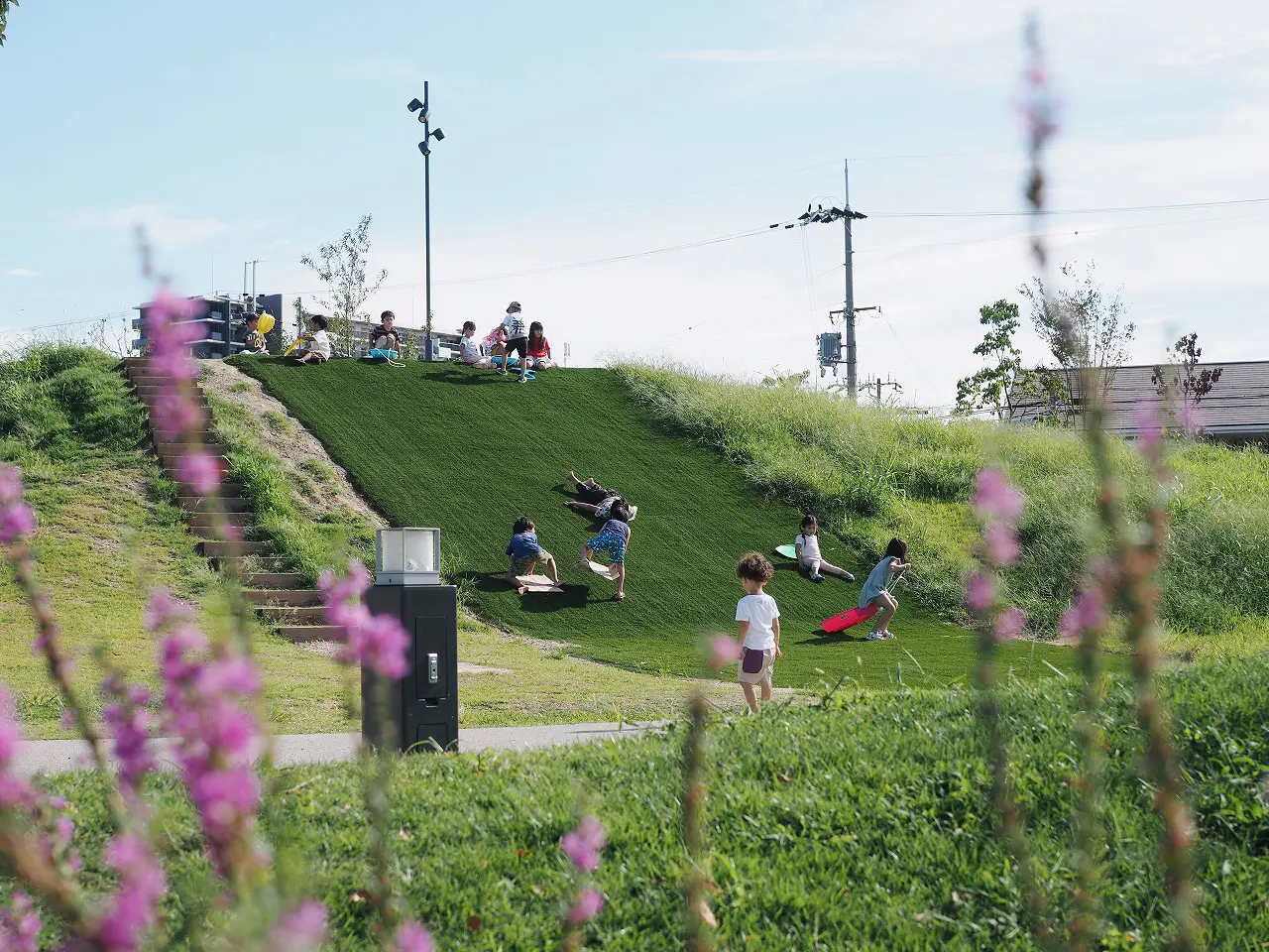 SeaPass Park 的設計充分考慮了兒童的需求,盡量減少圍欄和警示標誌,讓孩子們可以自由玩耍。 (圖片由 E-DESIGN 提供)