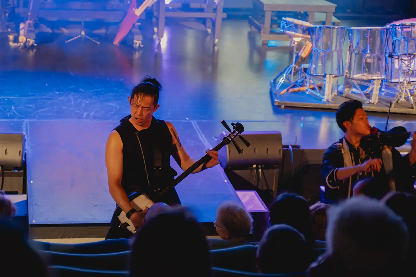 一場精彩絕倫的日本傳統樂器表演，如太鼓和三味線，將超越您的想像。