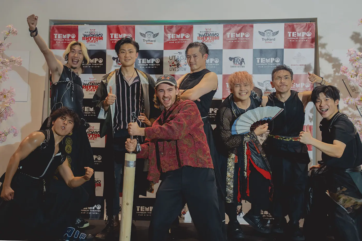 參觀結束後，我們將為所有願意拍照的人拍攝紀念照。